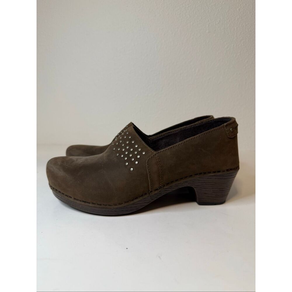 Dansko Mavis Suede Brown Studded Clogs Size‎ 37